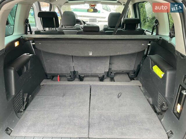 Серый Пежо 5008, объемом двигателя 2 л и пробегом 218 тыс. км за 8600 $, фото 30 на Automoto.ua