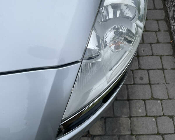 Серый Пежо 5008, объемом двигателя 2 л и пробегом 218 тыс. км за 8600 $, фото 36 на Automoto.ua