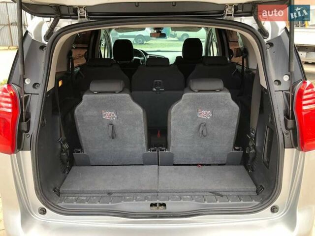 Серый Пежо 5008, объемом двигателя 1.6 л и пробегом 217 тыс. км за 6500 $, фото 34 на Automoto.ua