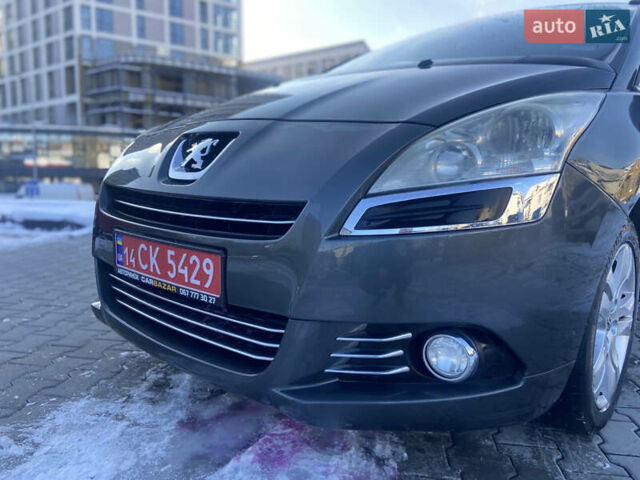 Серый Пежо 5008, объемом двигателя 1.6 л и пробегом 191 тыс. км за 7850 $, фото 16 на Automoto.ua