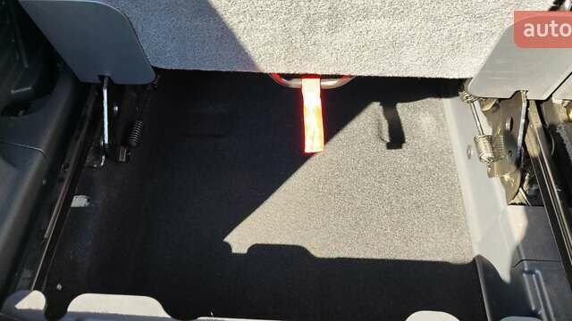 Серый Пежо 5008, объемом двигателя 1.6 л и пробегом 180 тыс. км за 8100 $, фото 23 на Automoto.ua