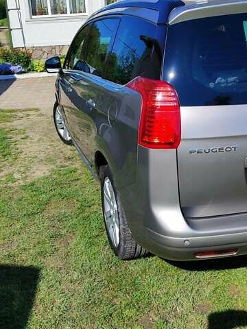 Серый Пежо 5008, объемом двигателя 1.6 л и пробегом 180 тыс. км за 8100 $, фото 51 на Automoto.ua