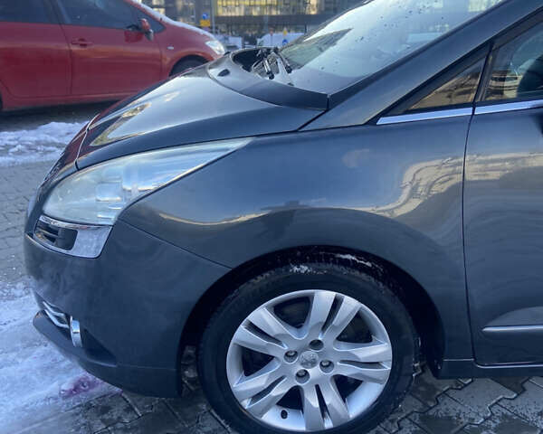 Серый Пежо 5008, объемом двигателя 1.6 л и пробегом 191 тыс. км за 7850 $, фото 14 на Automoto.ua