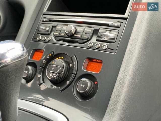 Серый Пежо 5008, объемом двигателя 1.6 л и пробегом 276 тыс. км за 7999 $, фото 40 на Automoto.ua