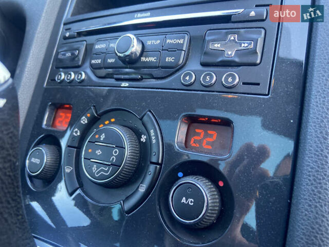 Серый Пежо 5008, объемом двигателя 1.6 л и пробегом 191 тыс. км за 7850 $, фото 36 на Automoto.ua