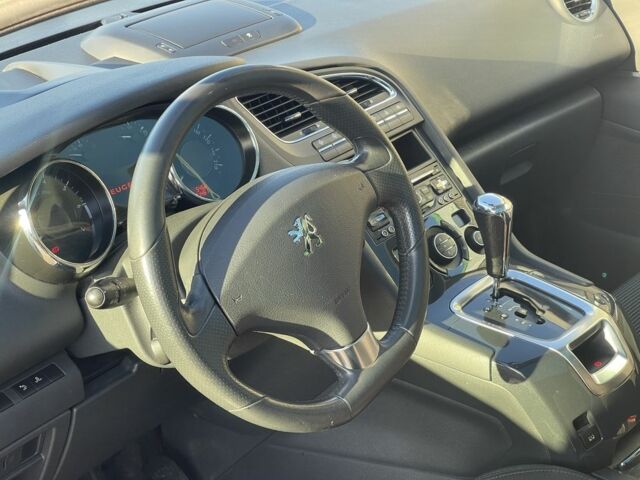 Пежо 5008 2011 в Белой Церкве на Automoto.ua Серый Пежо 5008, объемом двигателя 1.6 л и пробегом 220 тыс. км за 7700 $, фото 6 на Automoto.ua