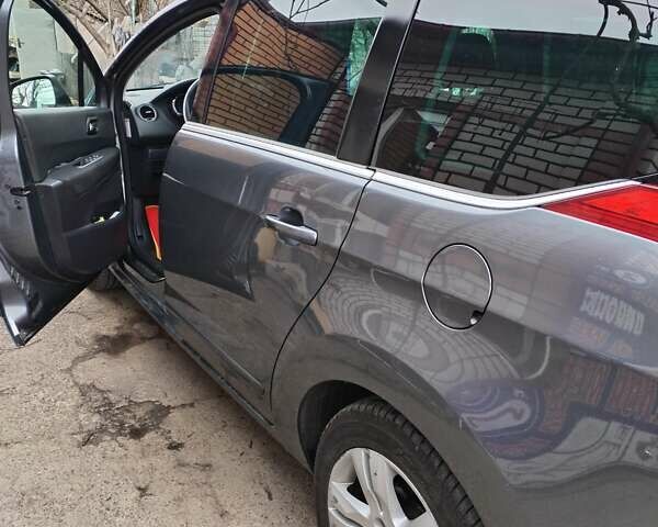 Серый Пежо 5008, объемом двигателя 1.6 л и пробегом 254 тыс. км за 7000 $, фото 13 на Automoto.ua