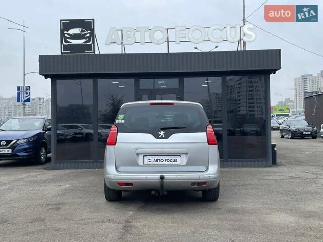 Серый Пежо 5008, объемом двигателя 2 л и пробегом 302 тыс. км за 8990 $, фото 6 на Automoto.ua