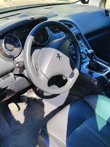 Серый Пежо 5008, объемом двигателя 1.6 л и пробегом 180 тыс. км за 8100 $, фото 42 на Automoto.ua