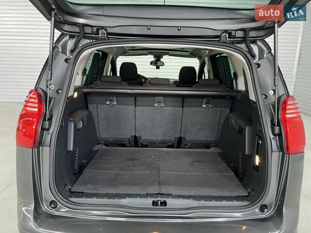 Серый Пежо 5008, объемом двигателя 1.6 л и пробегом 211 тыс. км за 9800 $, фото 26 на Automoto.ua