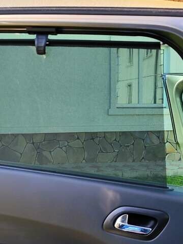 Серый Пежо 5008, объемом двигателя 1.6 л и пробегом 180 тыс. км за 8100 $, фото 28 на Automoto.ua