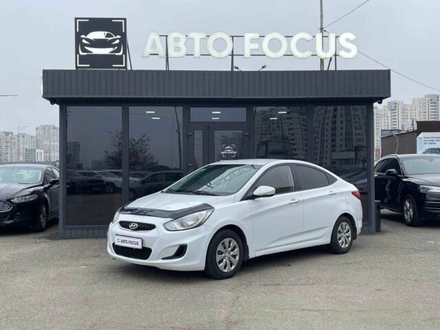 Серый Пежо 5008, объемом двигателя 2 л и пробегом 302 тыс. км за 8990 $, фото 3 на Automoto.ua