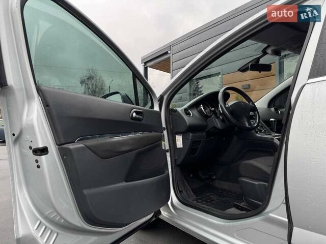 Серый Пежо 5008, объемом двигателя 1.6 л и пробегом 232 тыс. км за 6600 $, фото 17 на Automoto.ua