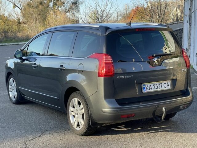 Пежо 5008 2011 в Белой Церкве на Automoto.ua Серый Пежо 5008, объемом двигателя 1.6 л и пробегом 220 тыс. км за 7700 $, фото 2 на Automoto.ua