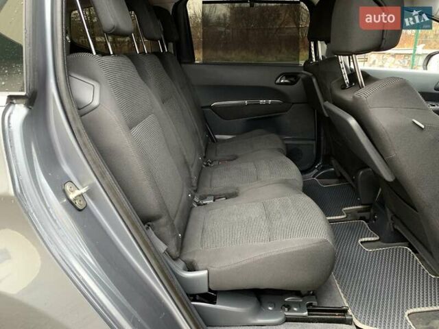 Серый Пежо 5008, объемом двигателя 1.6 л и пробегом 276 тыс. км за 7999 $, фото 32 на Automoto.ua