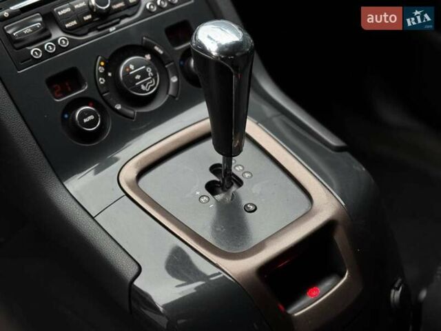 Серый Пежо 5008, объемом двигателя 1.6 л и пробегом 232 тыс. км за 6600 $, фото 22 на Automoto.ua