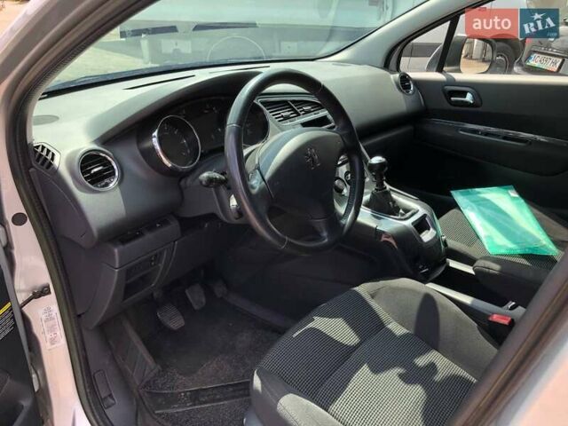 Серый Пежо 5008, объемом двигателя 1.6 л и пробегом 217 тыс. км за 6500 $, фото 21 на Automoto.ua