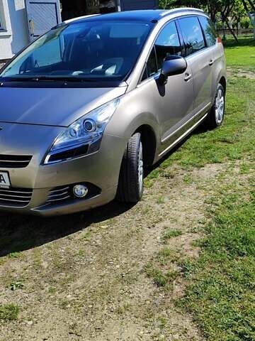 Серый Пежо 5008, объемом двигателя 1.6 л и пробегом 180 тыс. км за 8100 $, фото 49 на Automoto.ua