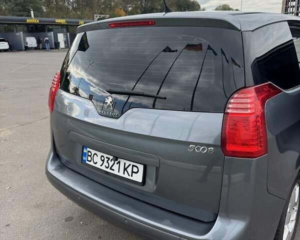 Серый Пежо 5008, объемом двигателя 1.56 л и пробегом 238 тыс. км за 6700 $, фото 4 на Automoto.ua