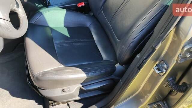 Серый Пежо 5008, объемом двигателя 1.6 л и пробегом 180 тыс. км за 8100 $, фото 43 на Automoto.ua