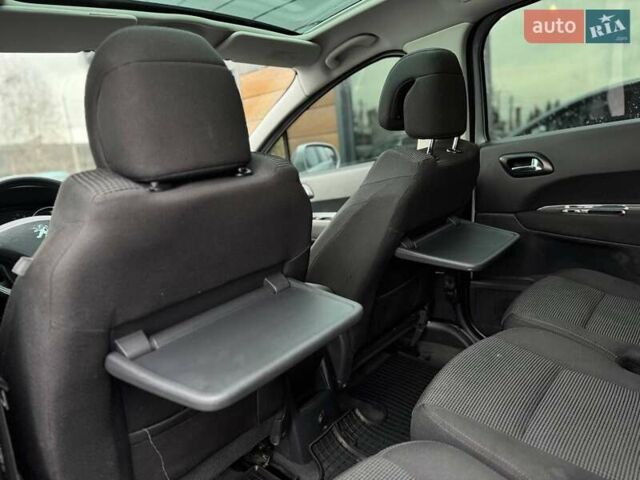 Серый Пежо 5008, объемом двигателя 1.6 л и пробегом 232 тыс. км за 6600 $, фото 39 на Automoto.ua