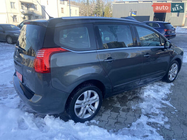 Серый Пежо 5008, объемом двигателя 1.6 л и пробегом 191 тыс. км за 7850 $, фото 3 на Automoto.ua