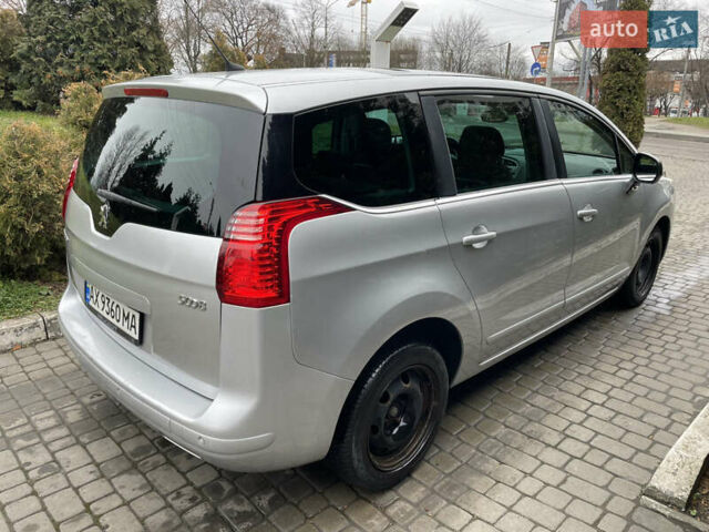 Серый Пежо 5008, объемом двигателя 2 л и пробегом 218 тыс. км за 8600 $, фото 39 на Automoto.ua