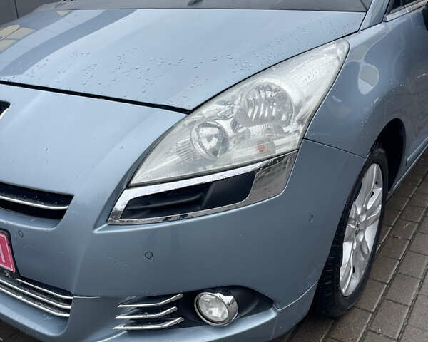Серый Пежо 5008, объемом двигателя 1.6 л и пробегом 188 тыс. км за 6999 $, фото 8 на Automoto.ua