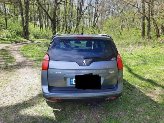 Серый Пежо 5008, объемом двигателя 0 л и пробегом 210 тыс. км за 9000 $, фото 15 на Automoto.ua