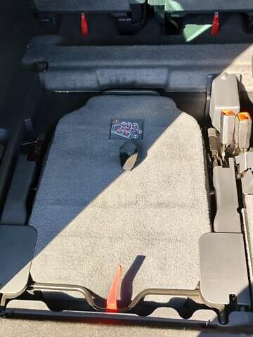 Серый Пежо 5008, объемом двигателя 1.6 л и пробегом 180 тыс. км за 8100 $, фото 18 на Automoto.ua