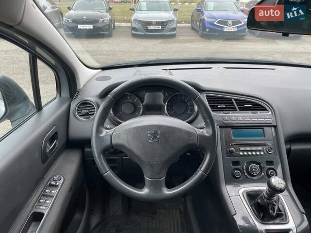 Серый Пежо 5008, объемом двигателя 2 л и пробегом 302 тыс. км за 8990 $, фото 13 на Automoto.ua