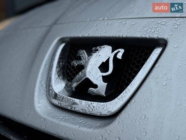 Серый Пежо 5008, объемом двигателя 1.6 л и пробегом 232 тыс. км за 6600 $, фото 2 на Automoto.ua