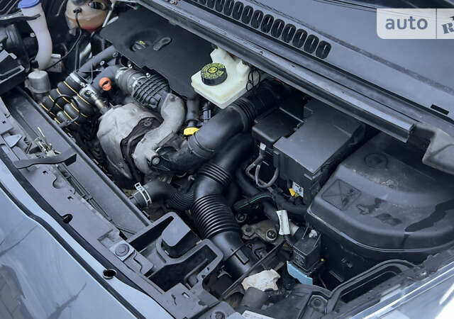 Сірий Пежо 5008, об'ємом двигуна 1.6 л та пробігом 249 тис. км за 7950 $, фото 28 на Automoto.ua