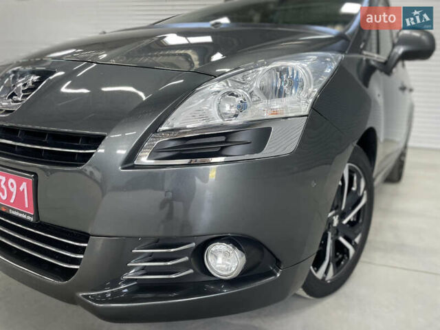 Серый Пежо 5008, объемом двигателя 1.6 л и пробегом 211 тыс. км за 9800 $, фото 6 на Automoto.ua