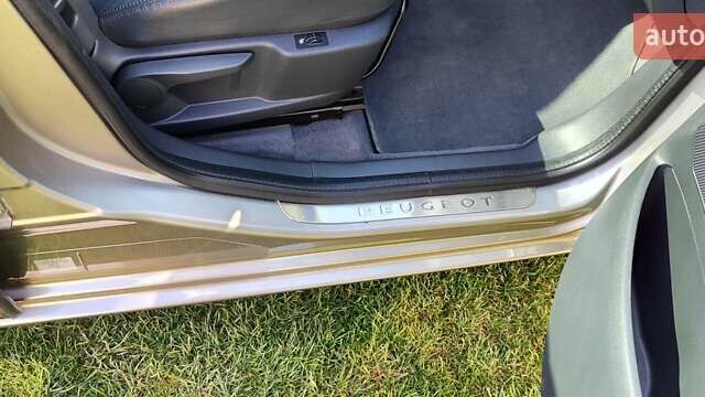 Серый Пежо 5008, объемом двигателя 1.6 л и пробегом 180 тыс. км за 8100 $, фото 13 на Automoto.ua
