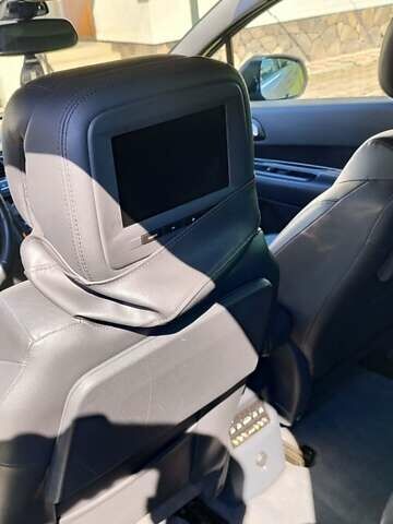 Серый Пежо 5008, объемом двигателя 1.6 л и пробегом 180 тыс. км за 8100 $, фото 37 на Automoto.ua