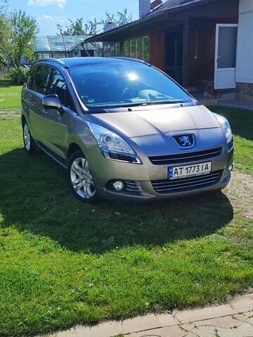 Серый Пежо 5008, объемом двигателя 1.6 л и пробегом 180 тыс. км за 8100 $, фото 46 на Automoto.ua