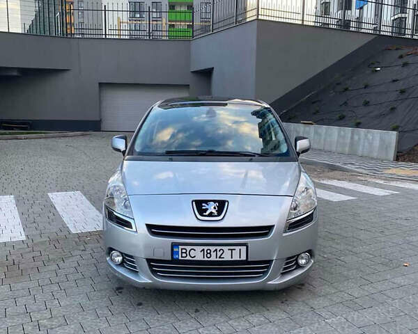 Серый Пежо 5008, объемом двигателя 1.6 л и пробегом 230 тыс. км за 9500 $, фото 5 на Automoto.ua