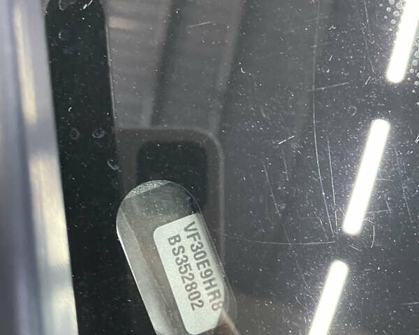 Серый Пежо 5008, объемом двигателя 1.6 л и пробегом 211 тыс. км за 9800 $, фото 20 на Automoto.ua