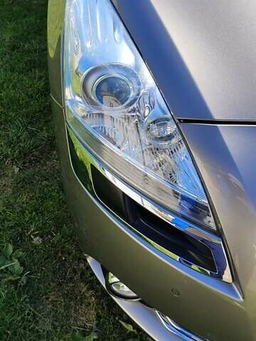 Серый Пежо 5008, объемом двигателя 1.6 л и пробегом 180 тыс. км за 8100 $, фото 6 на Automoto.ua