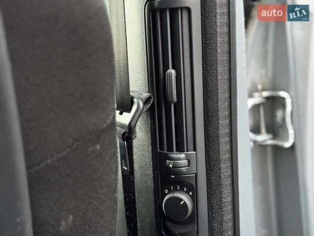 Серый Пежо 5008, объемом двигателя 1.6 л и пробегом 232 тыс. км за 6600 $, фото 42 на Automoto.ua