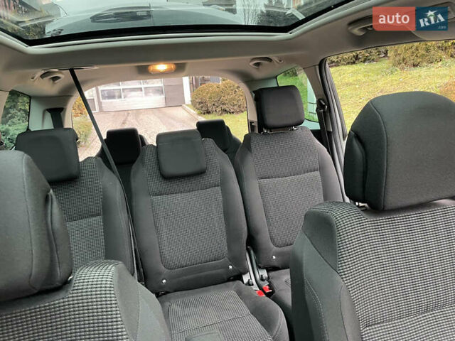 Серый Пежо 5008, объемом двигателя 2 л и пробегом 218 тыс. км за 8600 $, фото 24 на Automoto.ua