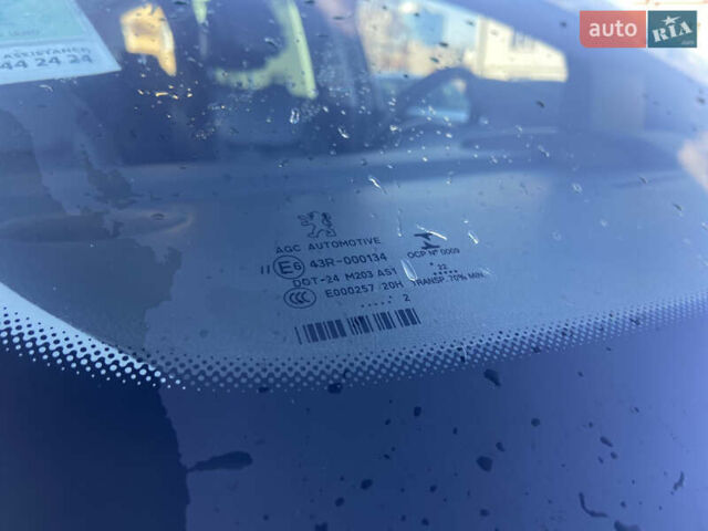 Серый Пежо 5008, объемом двигателя 1.6 л и пробегом 191 тыс. км за 7850 $, фото 19 на Automoto.ua