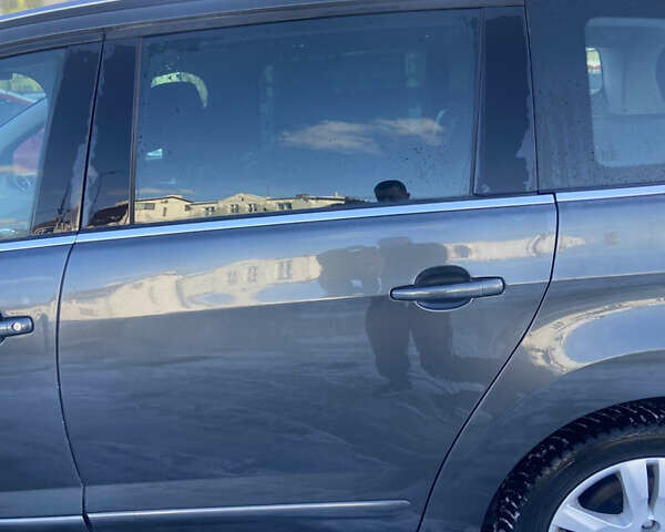 Серый Пежо 5008, объемом двигателя 1.6 л и пробегом 191 тыс. км за 7850 $, фото 12 на Automoto.ua