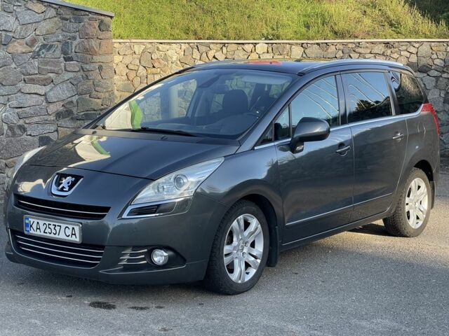 Пежо 5008 2011 в Белой Церкве на Automoto.ua Серый Пежо 5008, объемом двигателя 1.6 л и пробегом 220 тыс. км за 7700 $, фото 1 на Automoto.ua