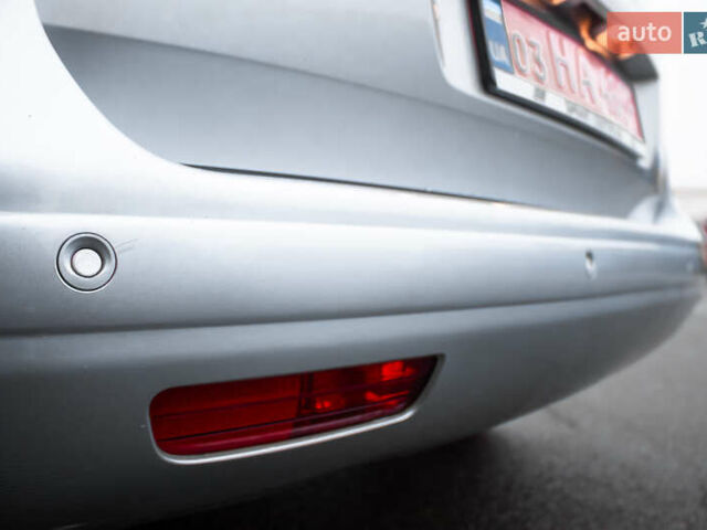 Сірий Пежо 5008, об'ємом двигуна 1.6 л та пробігом 243 тис. км за 9500 $, фото 43 на Automoto.ua