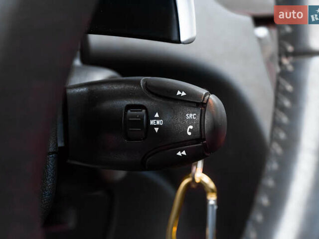 Сірий Пежо 5008, об'ємом двигуна 1.6 л та пробігом 243 тис. км за 9500 $, фото 29 на Automoto.ua