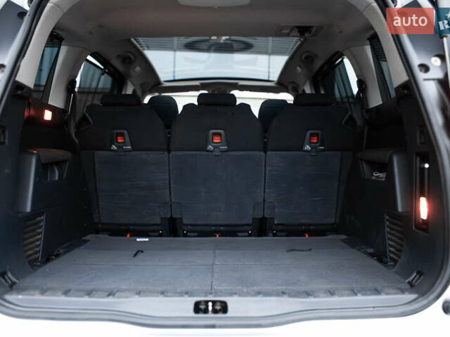 Сірий Пежо 5008, об'ємом двигуна 1.6 л та пробігом 243 тис. км за 9500 $, фото 36 на Automoto.ua