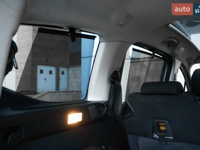 Сірий Пежо 5008, об'ємом двигуна 1.6 л та пробігом 243 тис. км за 9500 $, фото 15 на Automoto.ua