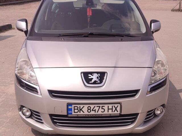 Сірий Пежо 5008, об'ємом двигуна 1.6 л та пробігом 320 тис. км за 8100 $, фото 19 на Automoto.ua